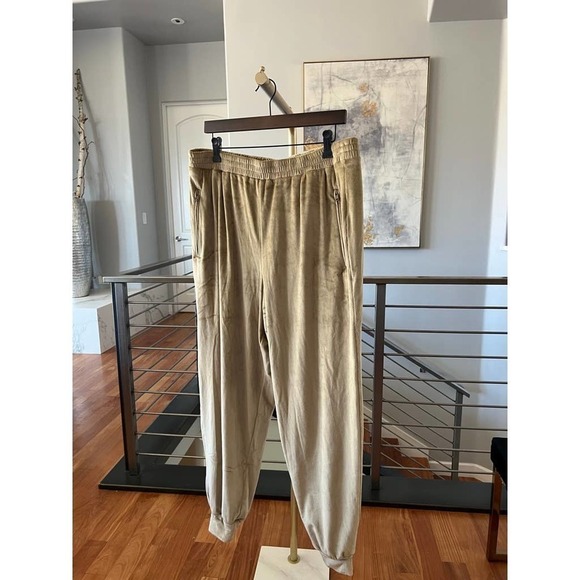 SKIMS Velour High Waist Jogger Pants in Gold - Picture 2 of 13
